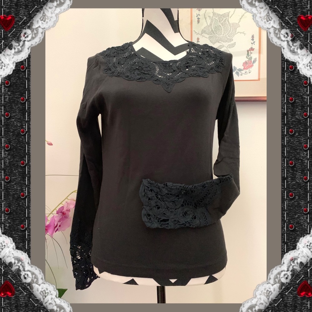 Newport News Crochet Inserted Black Top